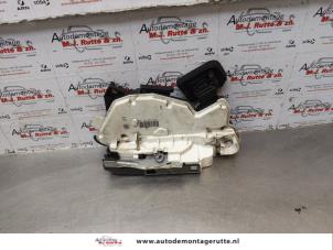 O176911 Gebruikte deurslot mechaniek 4deurs links-voor Volkswagen Polo