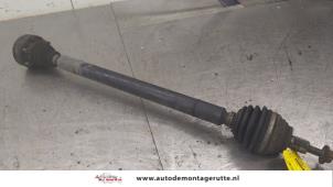 O176907 Gebruikte aandrijfas rechts-voor Volkswagen Caddy