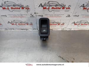 O176929 Gebruikte elektrisch raam schakelaar Volkswagen Polo
