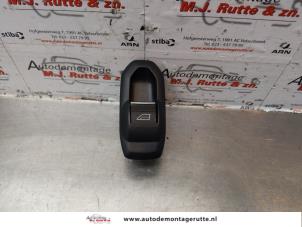O176951 Gebruikte schakelaar elektrisch raam Ford Grand C-Max