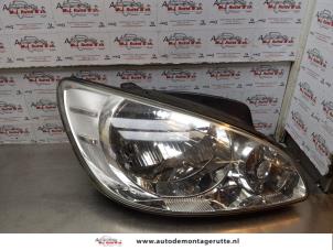 O176995 Gebruikte rechter koplamp Hyundai Getz