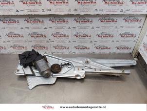 O176997 Gebruikte ruitmechaniek 2deurs rechts-voor Renault Twingo