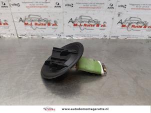 O177051 Gebruikte kachel weerstand Volkswagen Polo