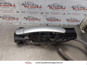 O177056 Gebruikte deurgreep 4deurs rechts-voor Volkswagen Polo