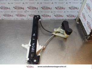 O177070 Gebruikte ruitmechaniek 4deurs links-achter Volkswagen Polo