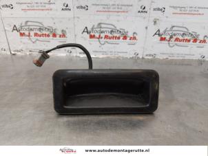 O177098 Gebruikte schakelaar achterklep Landrover Range Rover