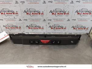 O177108 Gebruikte paniekverlichtings schakelaar Landrover Range Rover