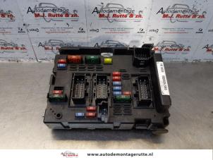 O177151 Gebruikte zekeringkast Peugeot 307
