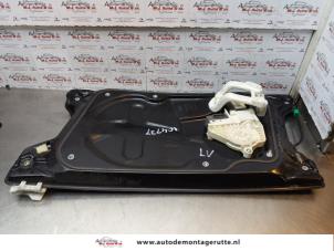 O177197 Gebruikte ruitmechaniek 4deurs links-voor Landrover Range Rover