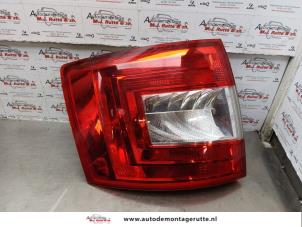 O177204 Gebruikte achterlicht links Skoda Octavia
