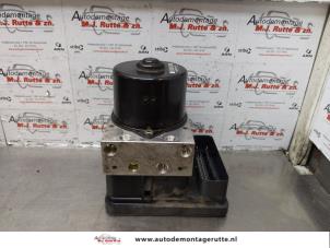 O177233 Gebruikte abs pomp Volvo C30