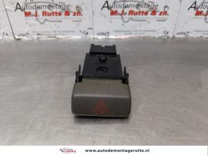 O177259 Gebruikte schakelaar paniekverlichting Volvo S40