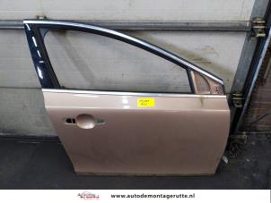 O177415 Gebruikte deur 4deurs rechts-voor Volvo V40