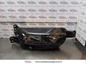 O177426 Gebruikte rechter koplamp Citroen C4 Picasso