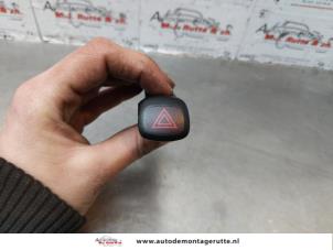O177434 Gebruikte paniekverlichtings schakelaar Volvo V40