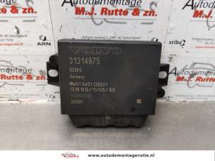 O177444 Gebruikte module pdc Volvo V40