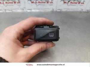 O177513 Gebruikte verwarmingsschakelaar achterruit Hyundai Atos