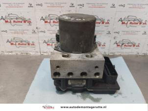 O177568 Gebruikte abs pomp Audi A4