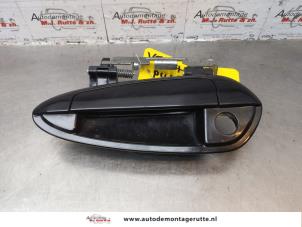 O177572 Gebruikte portiergreep 2deurs links Fiat Punto Grande