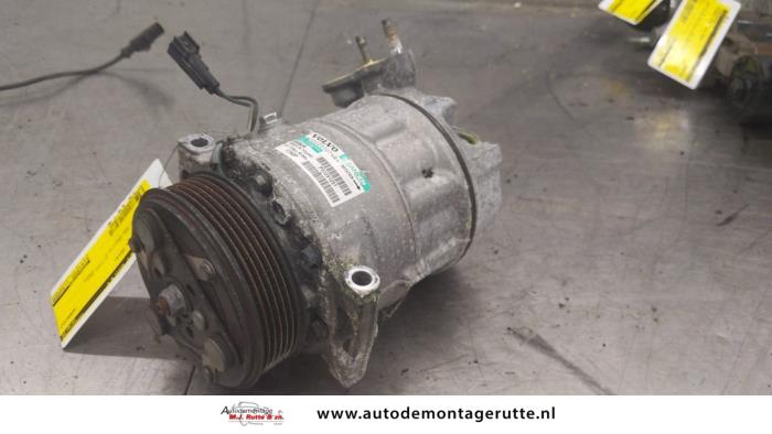Gebruikte Pomp Airco Volvo V40 O177630
