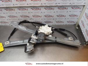 O177651 Gebruikte ruitmechaniek 4deurs rechts-voor Mitsubishi Colt