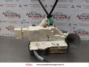 O177664 Gebruikte slotmechaniek portier 4deurs links-voor Citroen C4