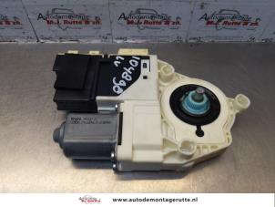 O177669 Gebruikte raammotor portier Citroen C3