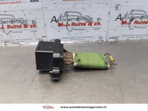 O177672 Gebruikte kachel weerstand Volkswagen UP