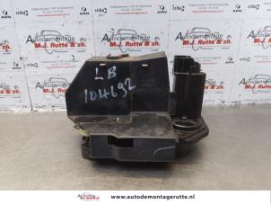 O177688 Gebruikte portierslot mechaniek 4deurs links-achter Hyundai I10