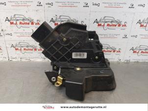 O177720 Gebruikte slotmechaniek portier 4deurs links-achter Ford C-Max