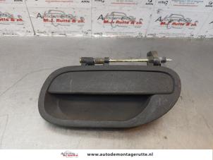 O177741 Gebruikte portiergreep 4deurs links-achter Volvo V40