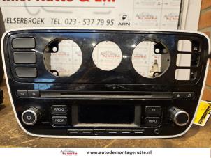 O177842 Gebruikte radio Volkswagen UP