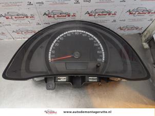 O177847 Gebruikte kilometerteller km Volkswagen UP
