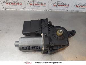 O177855 Gebruikte portierruitmotor Skoda Superb
