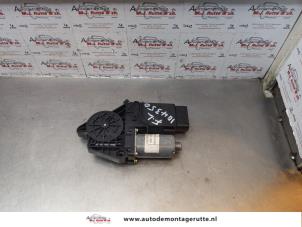 O177864 Gebruikte portierruitmotor Skoda Superb