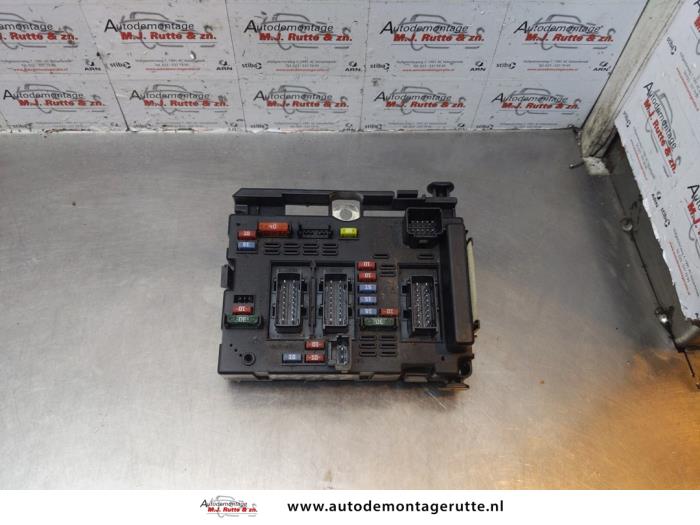 Gebruikte Zekeringkast Peugeot 206 O177902