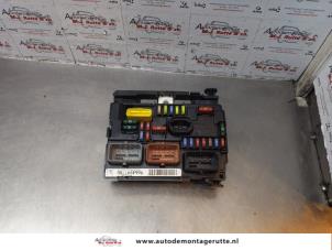 O177904 Gebruikte zekeringkast Peugeot 207