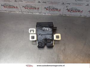 O177937 Gebruikte slotmechaniek achterklep Mini ONE