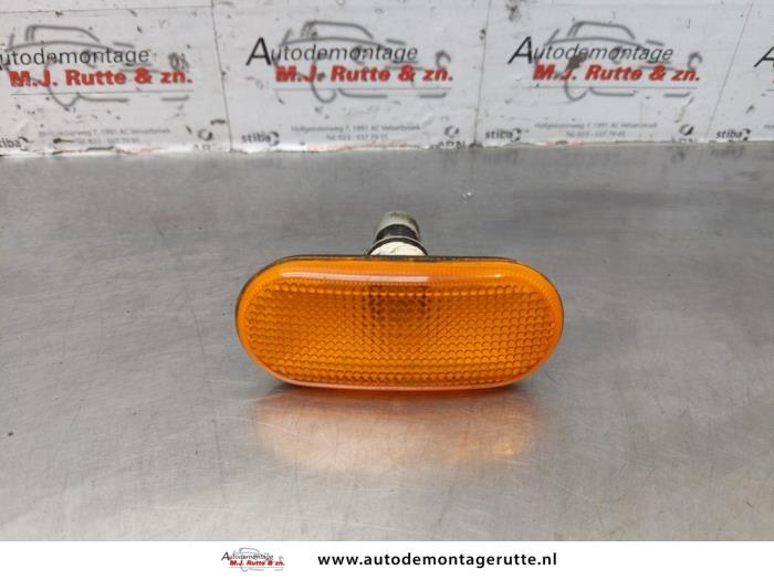 Gebruikte Knipperlicht Scherm rechts-voor Skoda Felicia O177958