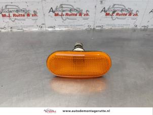 O177958 Gebruikte knipperlicht scherm rechts-voor Skoda Felicia