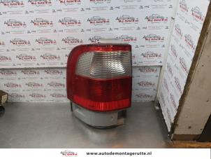 O177986 Gebruikte achterlicht links Ford Galaxy