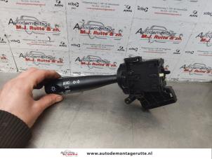 O178014 Gebruikte richtingaanwijzer schakelaar Kia Rio