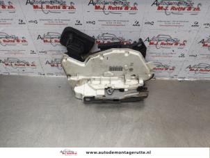 O178127 Gebruikte portierslot mechaniek 4deurs rechts-voor Volkswagen Polo