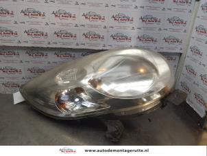 O178162 Gebruikte rechter koplamp Citroen C1