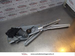 O178174 Gebruikte ruitmechaniek 2deurs rechts-voor Renault Twingo