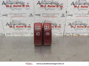 O178197 Gebruikte achterruit verwarmings relais Renault Twingo