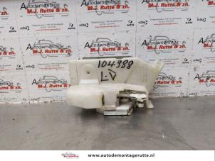 O178251 Gebruikte slotmechaniek portier 4deurs links-voor Suzuki Alto