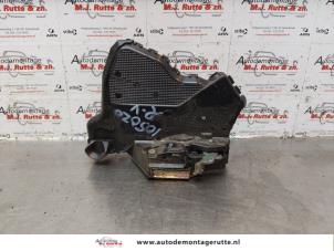 O178262 Gebruikte deurslot mechaniek 4deurs rechts-voor Toyota Avensis