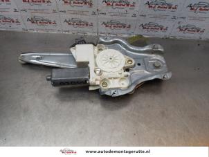 O178266 Gebruikte ruitmechaniek 4deurs rechts-achter Toyota Avensis
