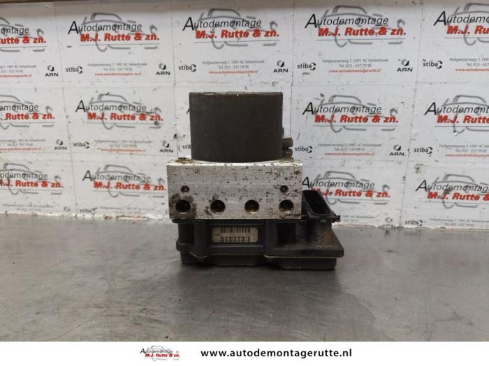 Gebruikte ABS Pomp Toyota Avensis O178289